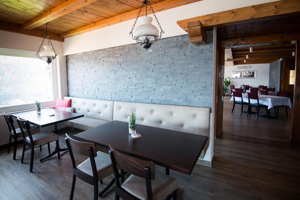 Hotel Roggerli Hergiswil ภายนอก รูปภาพ